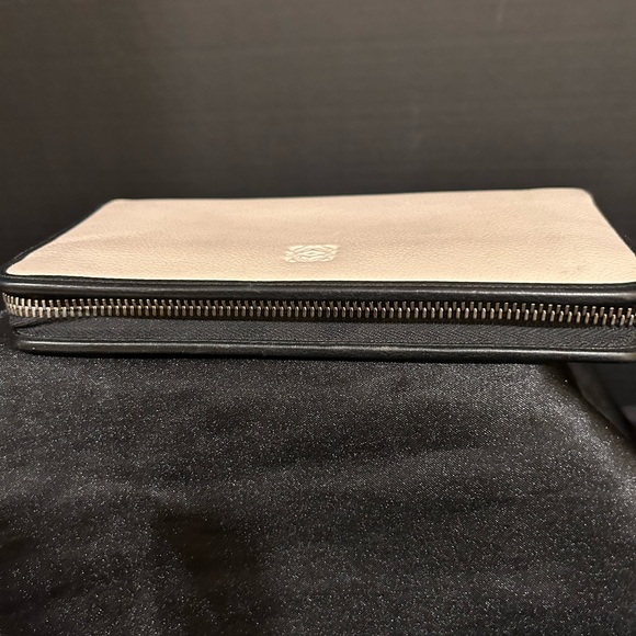 LOEWE Limited Edition Leather Anagram Zip Around Wallet ππ»ββοΈπ₯ - Picture 7 of 13